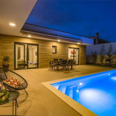 Holiday home Aura Pula